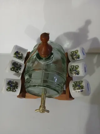 Botticella con 6 bicchierini decorati