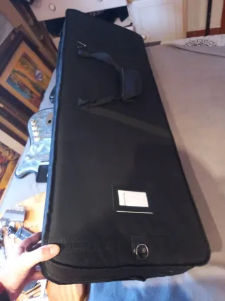 Maleta rígida polifam liviano para varios modelos