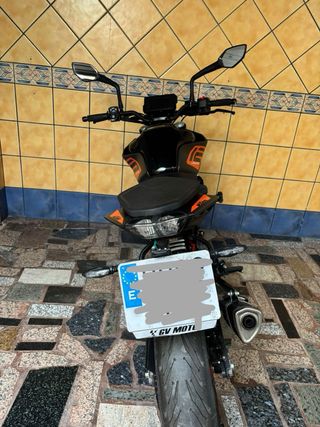 KTM Duke 125 Negra/Naranja