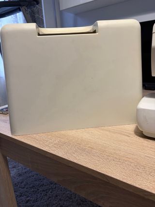 Máquina de coser Singer con funda