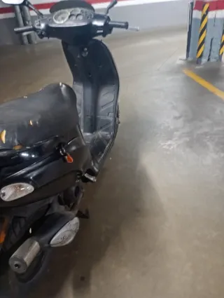 Piaggio Tyfoon 50cc año 2006