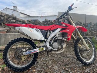 Honda CRF 450 Cross - Buen Estado