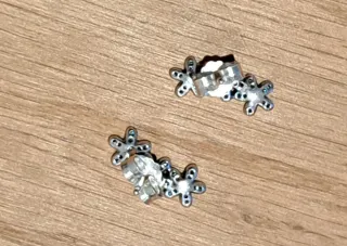 Orecchini tris di margherite Pandora argento