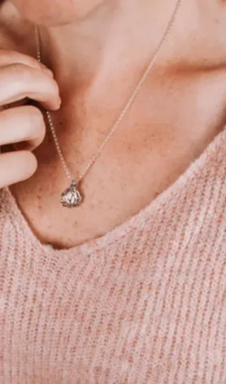 Colgante Flor de Loto Luminiscente Acero