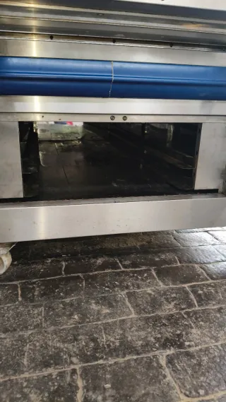 Horno de pizza, pan, asados,pasteles, etc,Moretti.