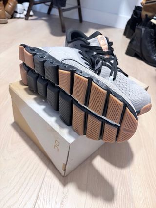 Zapatillas On Cloud Beige/Gris