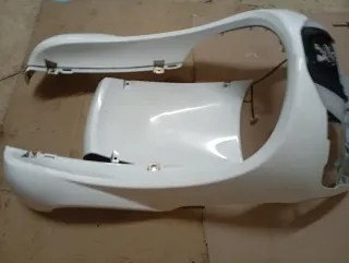 Frontal Peugeot Tweet 125 2022