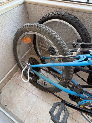 Bicicleta BTWIN azul