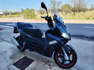 GILERA Nexus 250 Maxi Scooter