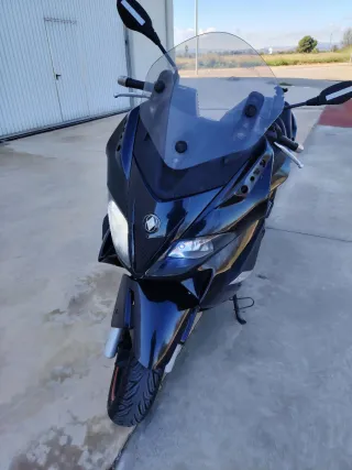 GILERA Nexus 250 Maxi Scooter