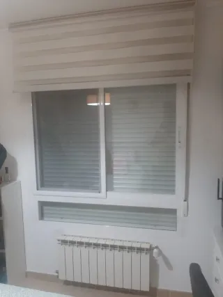 Ventanas de aluminio blancas