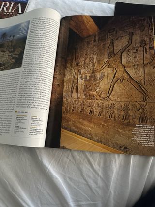 Revistas Historia y vida x2 y 1 de National Geogr