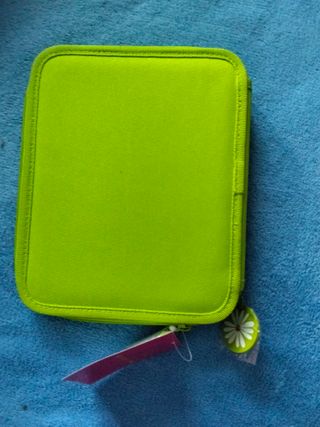 Estuche Agatha Ruiz de la Prada verde