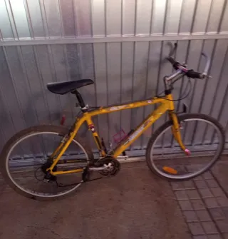Bicicleta Montaña Amarilla