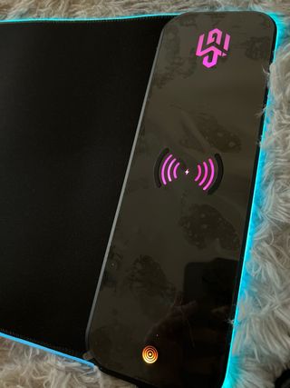 Alfombrilla Gaming XXL RGB Carga Inalámbrica