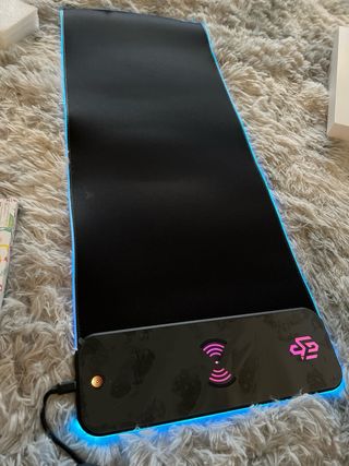 Alfombrilla Gaming XXL RGB Carga Inalámbrica