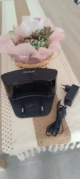 Oferta: Robot Aspirador Conga + Limpiacristales