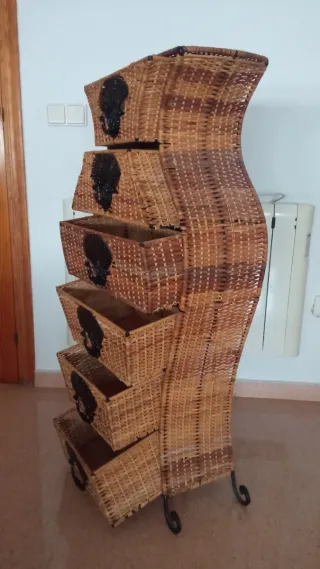 Mueble 6 cajones mimbre y metal