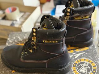 Botas de montaña TIMOTHY de piel, negras. Talla 45