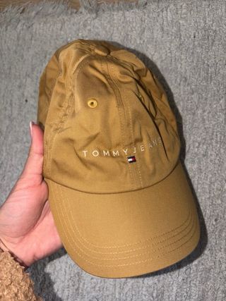 Chapéu Tommy Jeans Castanho Com Etiquetas