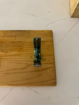 Jamonero de madera y metal