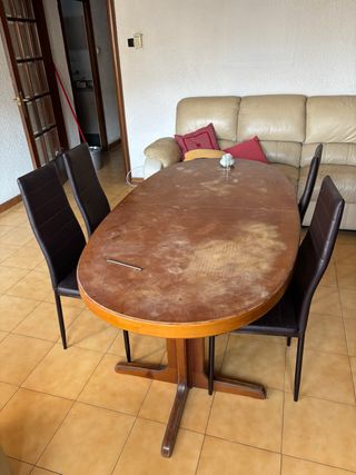 Mesa de comedor de madera gratis