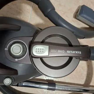Aspirador Taurus Civic 2500