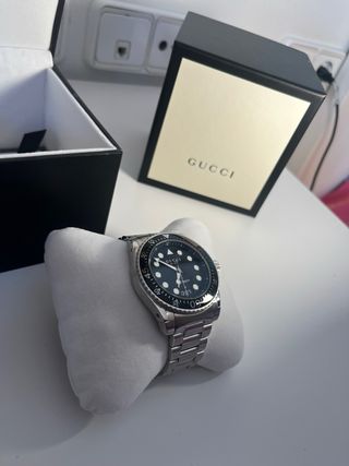 Reloj Gucci Dive Hombre Negro/Plata
