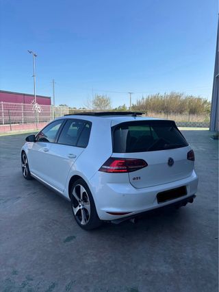 Volkswagen Golf GTI MK7 2.0 TSI DSG7 (2014)