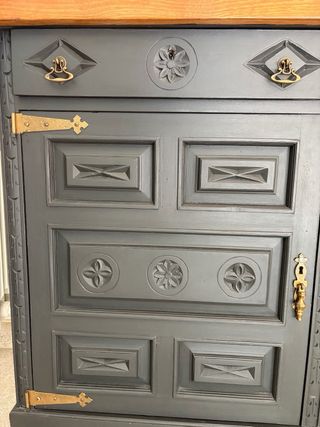 Mueble castellano en madera de cerezo y pino