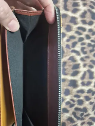 Cartera con estampado de tigres y flores