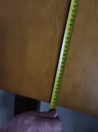 Mesa de comedor de madera