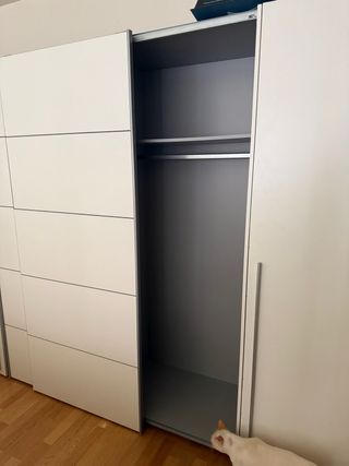 Armario blanco grande