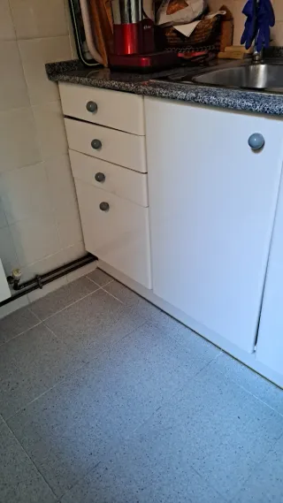 Cocina completa en buen estado, encimera granito