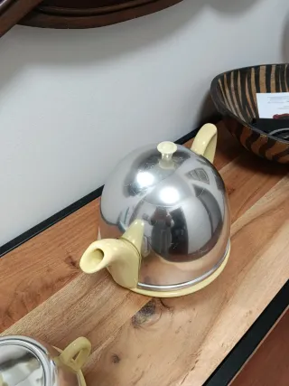 Cafetera Retro Años 60.Azucarero va aparte.