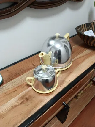 Cafetera Retro Años 60.Azucarero va aparte.