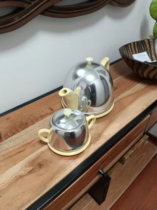 Cafetera Retro Años 60.Azucarero va aparte.