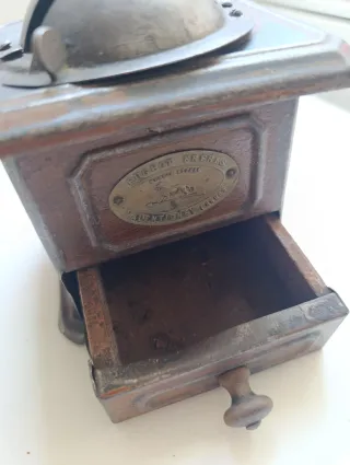 Molinillo Café Peugeot Freres Madera