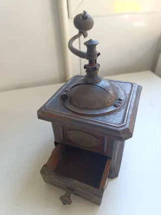 Molinillo Café Peugeot Freres Madera