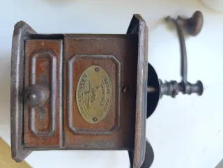 Molinillo Café Peugeot Freres Madera