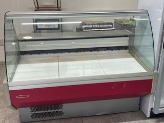 Vitrina charcutera 1,5m con nevera