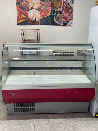 Vitrina charcutera 1,5m con nevera