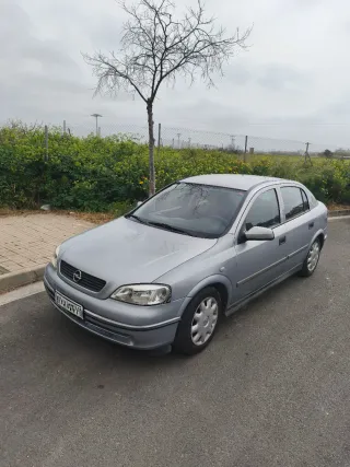 Opel Astra 1.6 Gasolina 100CV – Muy cuidado –