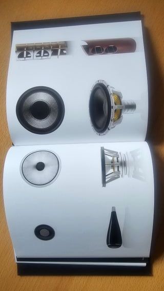 Catálogo Bowers & Wilkins Serie 800 D3