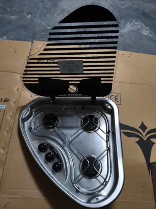 Nevera Trivalente Thetford N4141E+ Grande 140L aut