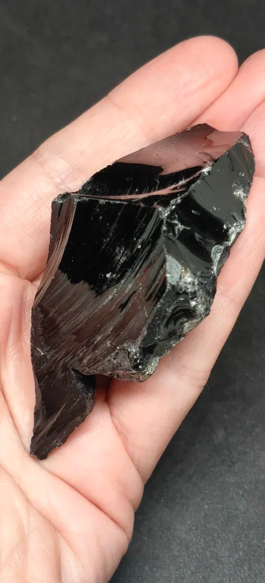 Obsidiana Negra Mineral. Nuevo.