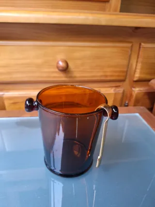 Cubiteras y vasos ámbar años 60