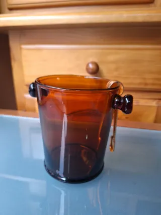 Cubiteras y vasos ámbar años 60