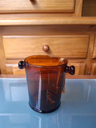 Cubiteras y vasos ámbar años 60