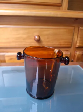 Cubiteras y vasos ámbar años 60